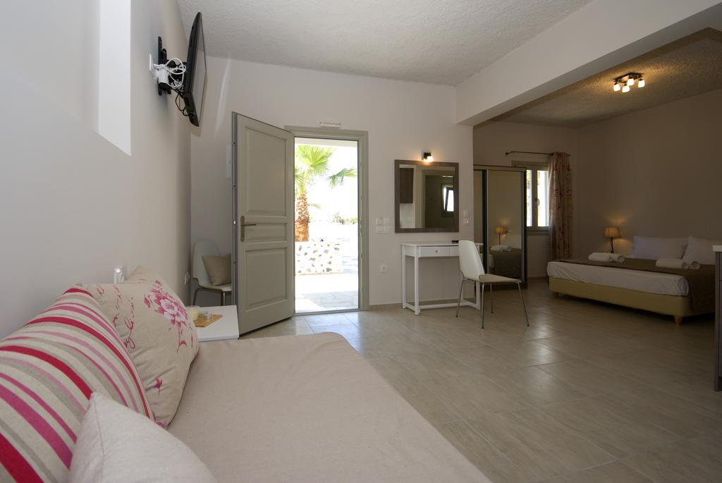 Alafouzos Studios & Apartments Kamári 客房 照片
